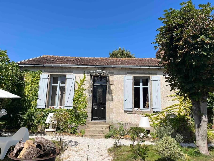 Cottage-Saint Laurent Sur Sevre Exteriör bild