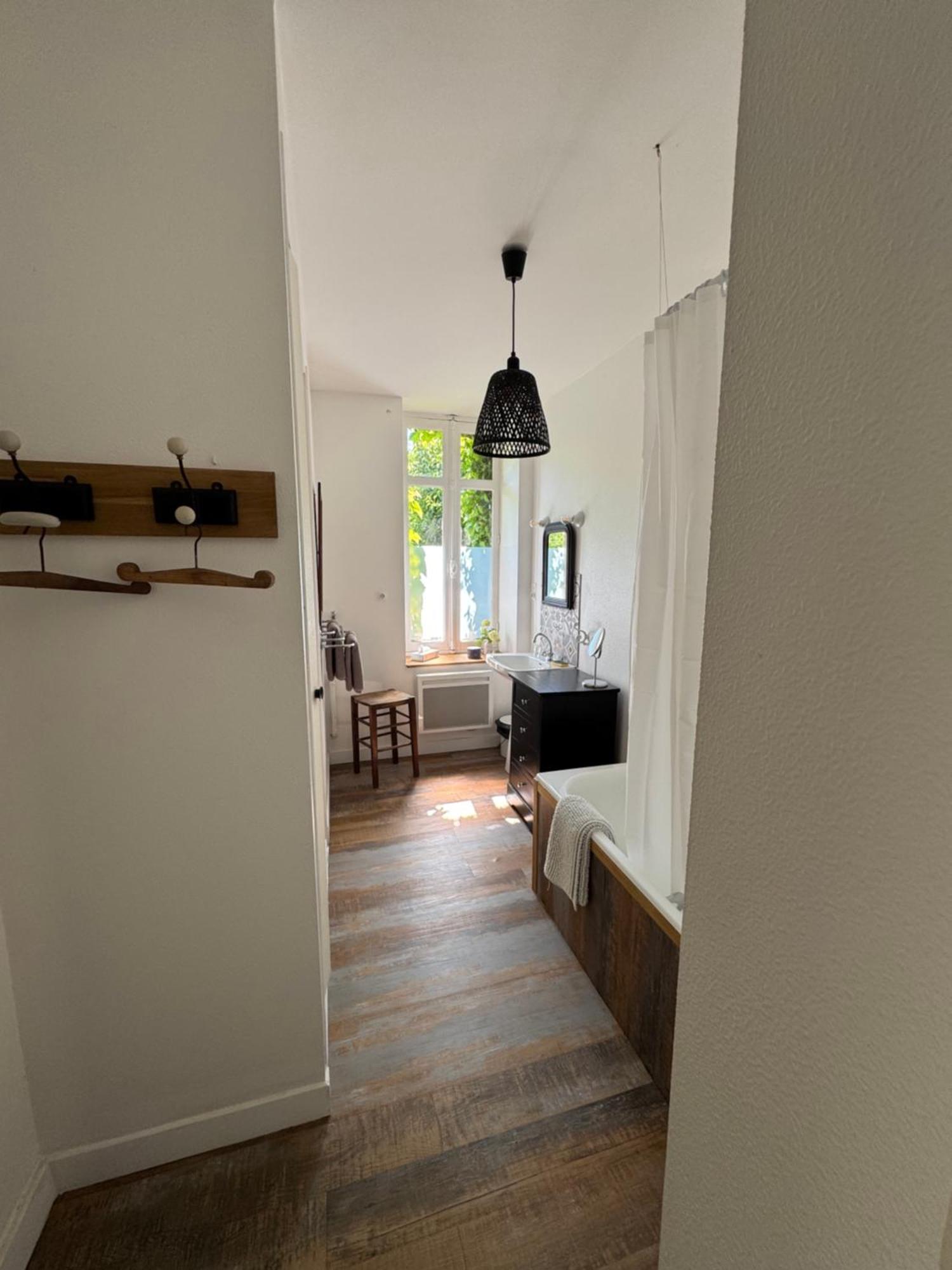 Cottage-Saint Laurent Sur Sevre Exteriör bild
